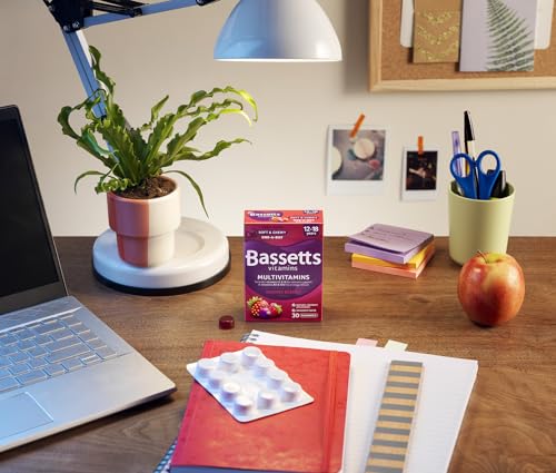 Bassetts Vitamins 12-18 Years Summer Berries Flavour Multivitamins 30 Gummies